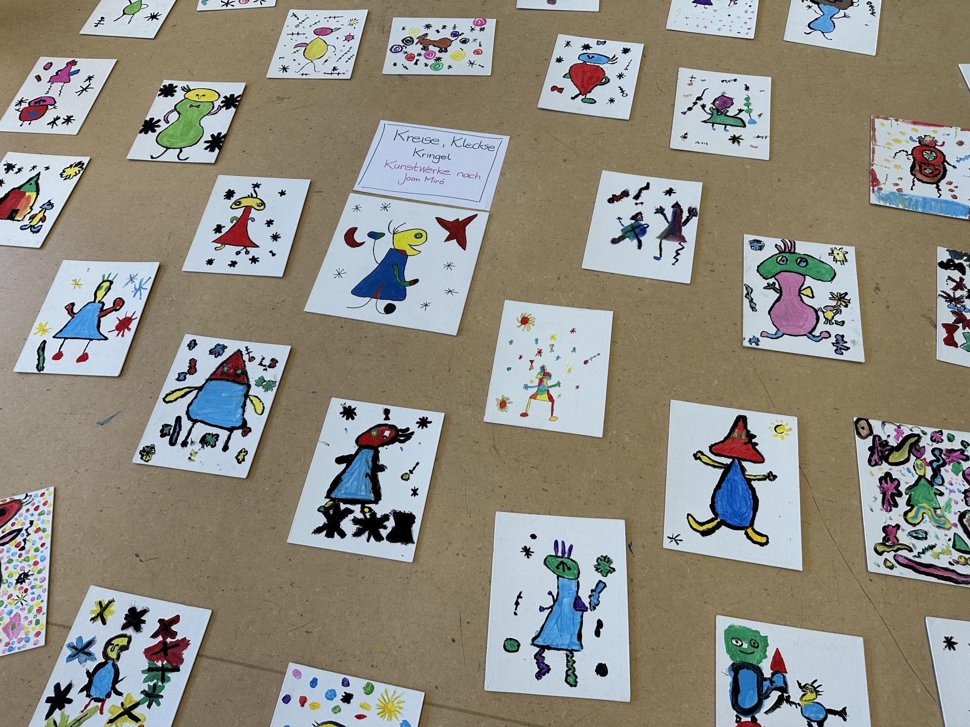 Kleckse, Kreisel und Kringel nach Joan Miró